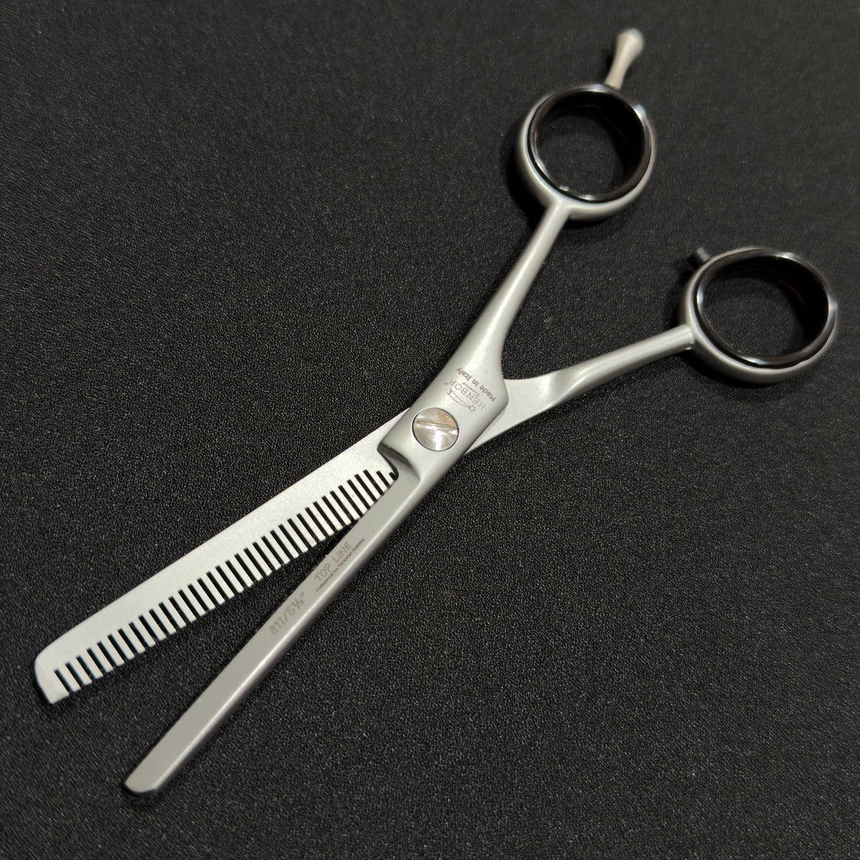 Henbor 🇮🇹 Thinning 5.5” Scissor