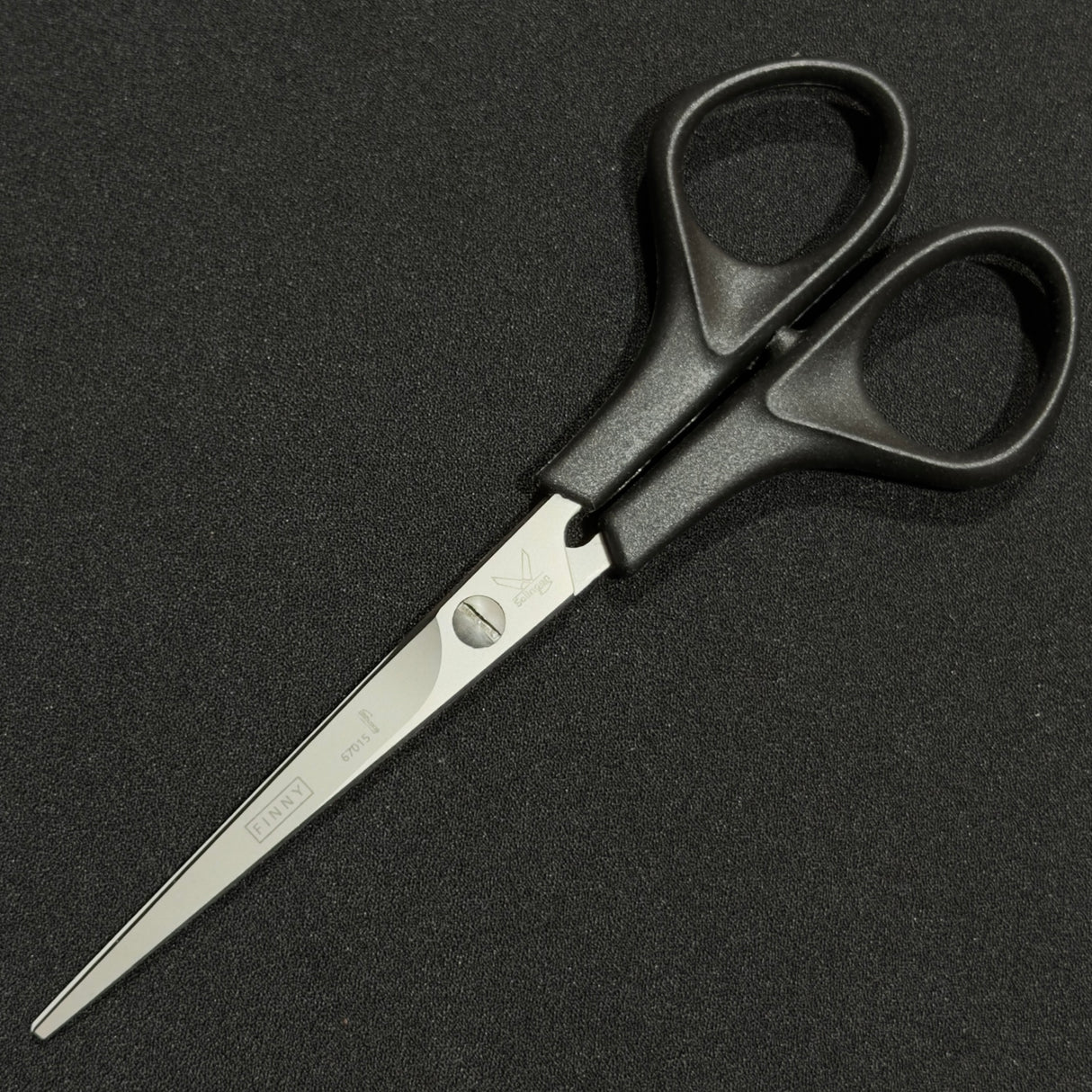 Finny 6” Plastic Handle Salon Scissor